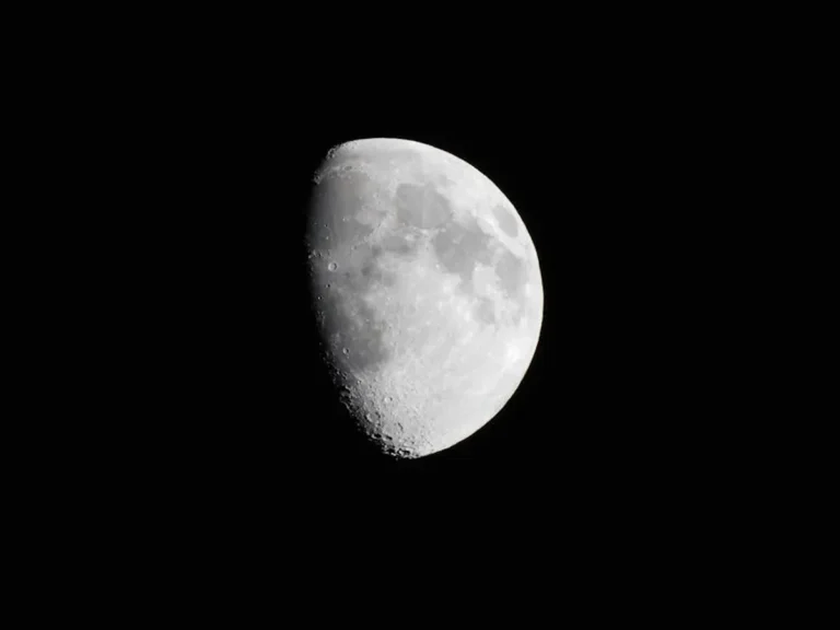 Best moon phases for creative people